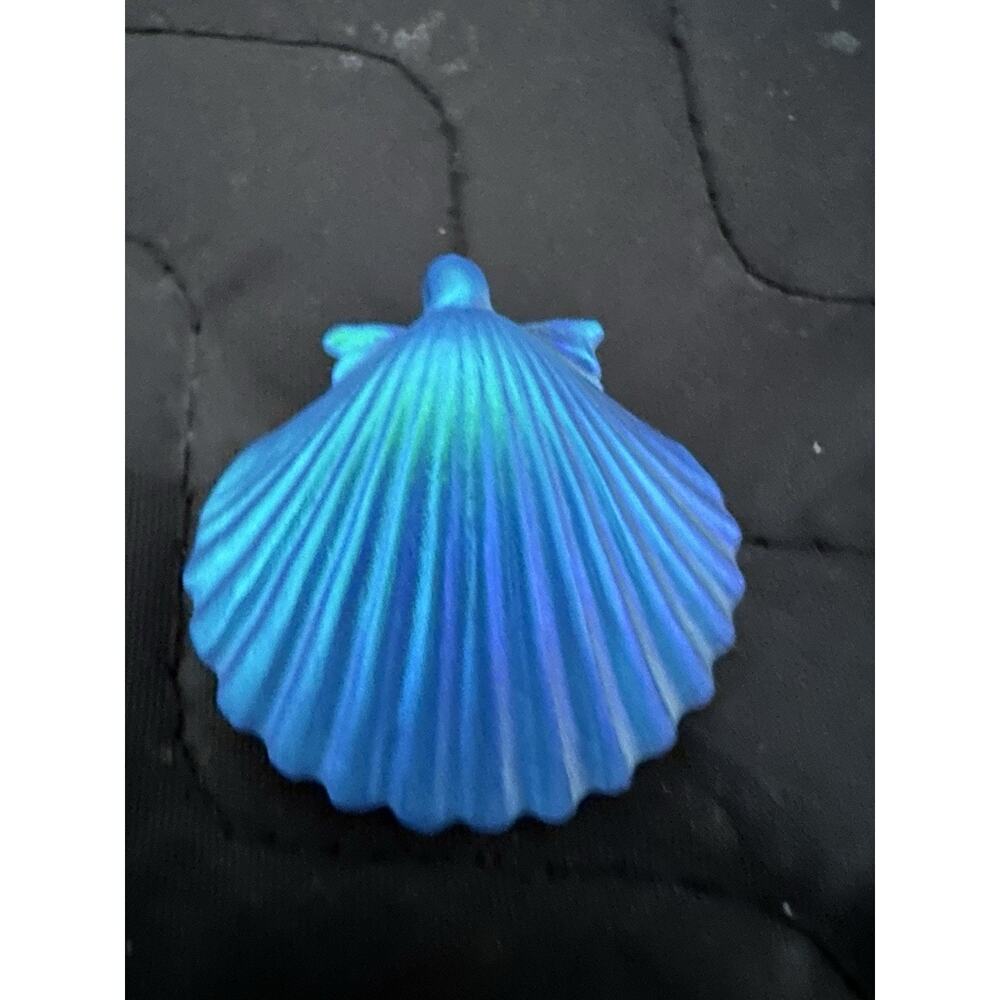 New Electric Blue Scallop Signed LE Pâté de Verre Glass Pendant Gregory Burgard - Picture 10 of 10